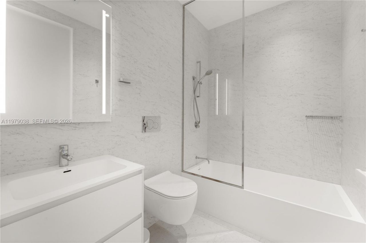 2000 S Ocean Dr, Unit 8A, Hallandale Beach, FL 33009 Photo