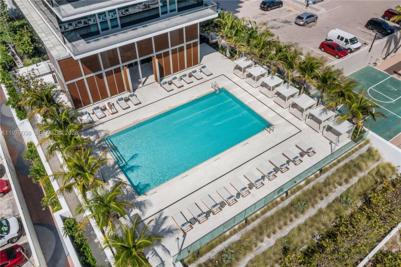 2000 S Ocean Dr , Unit 8A, Hallandale Beach, FL 33009 Photo