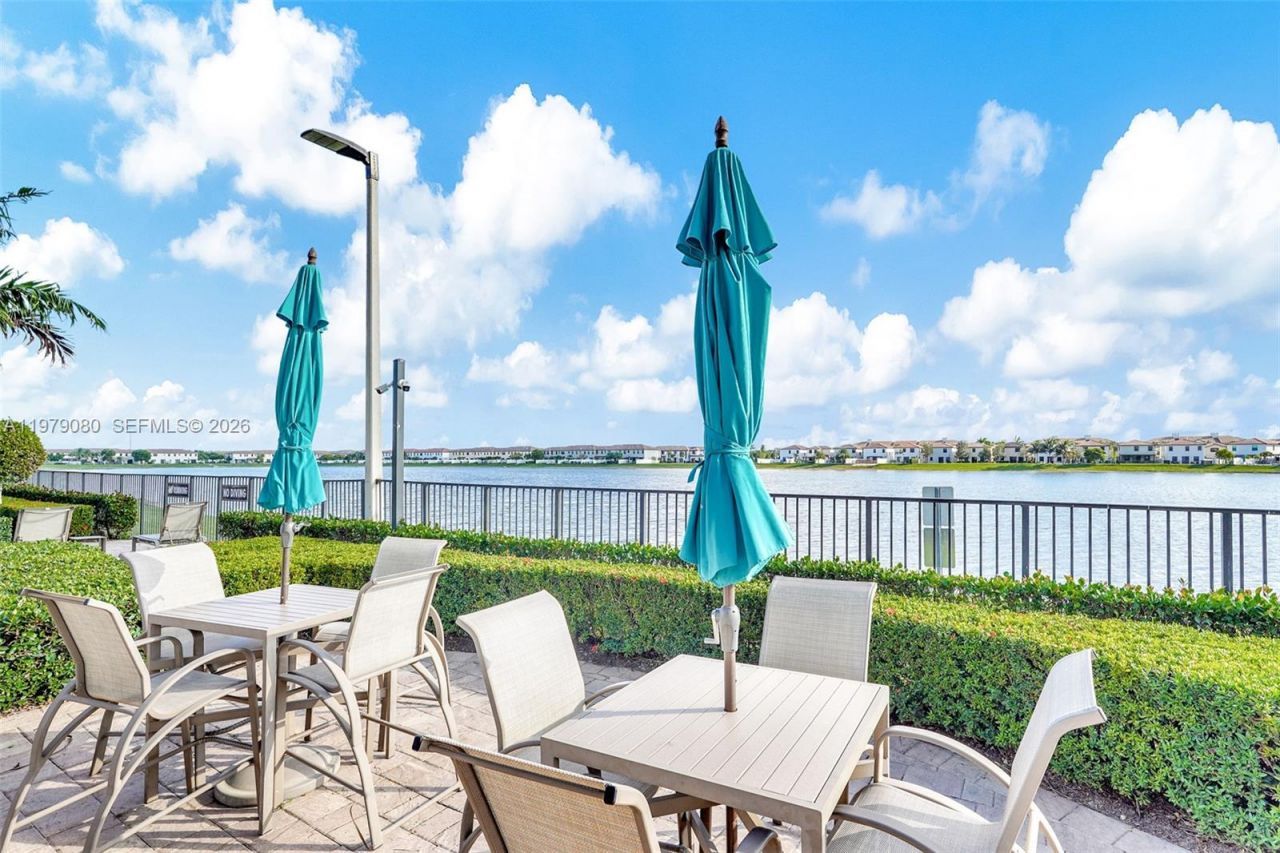 3321 W 105th Pl , Hialeah, FL 33018 Photo