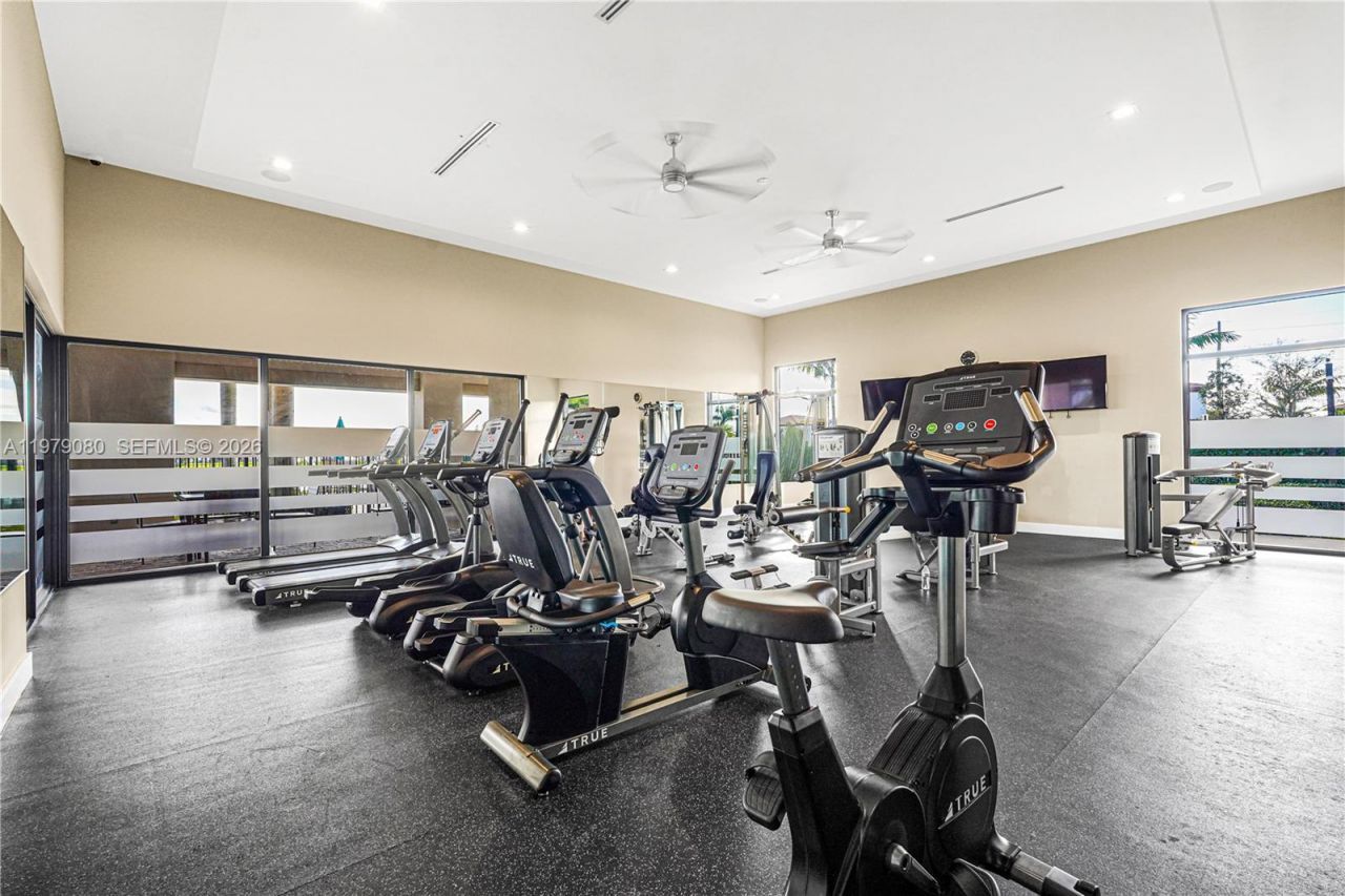 3321 W 105th Pl , Hialeah, FL 33018 Photo