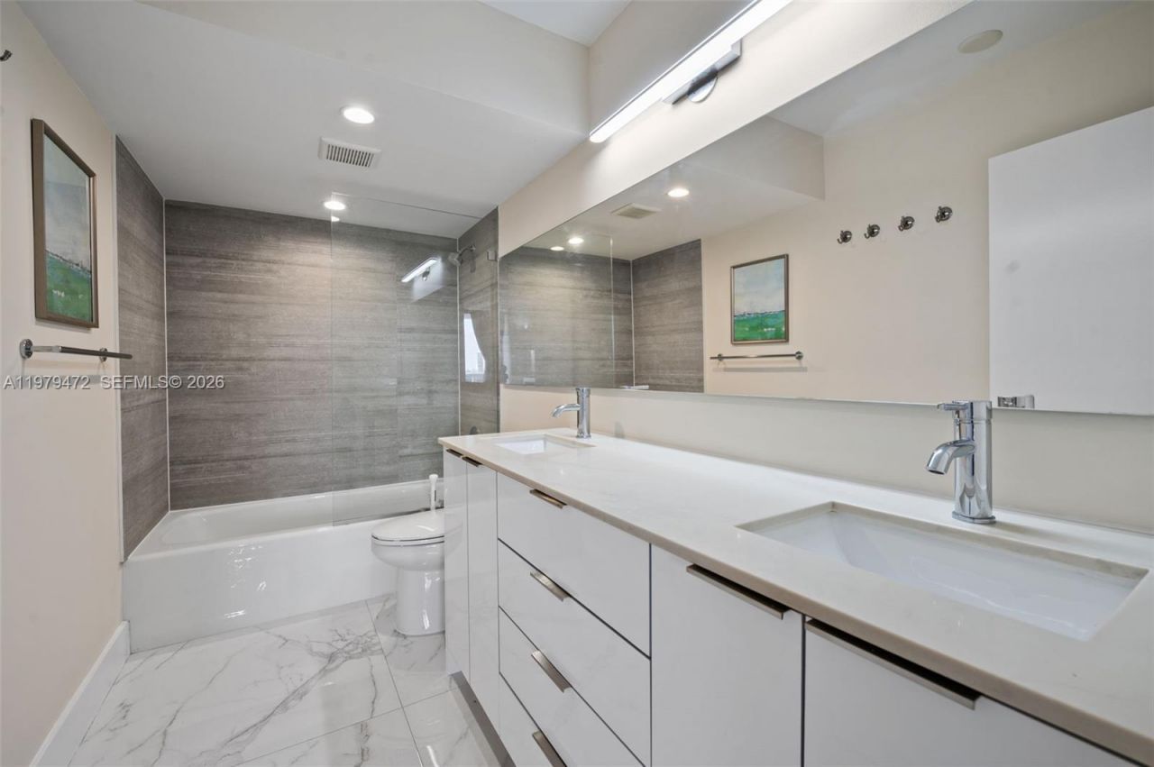 20505 E Country Club Dr, Unit 1231, Aventura, FL 33180 Photo