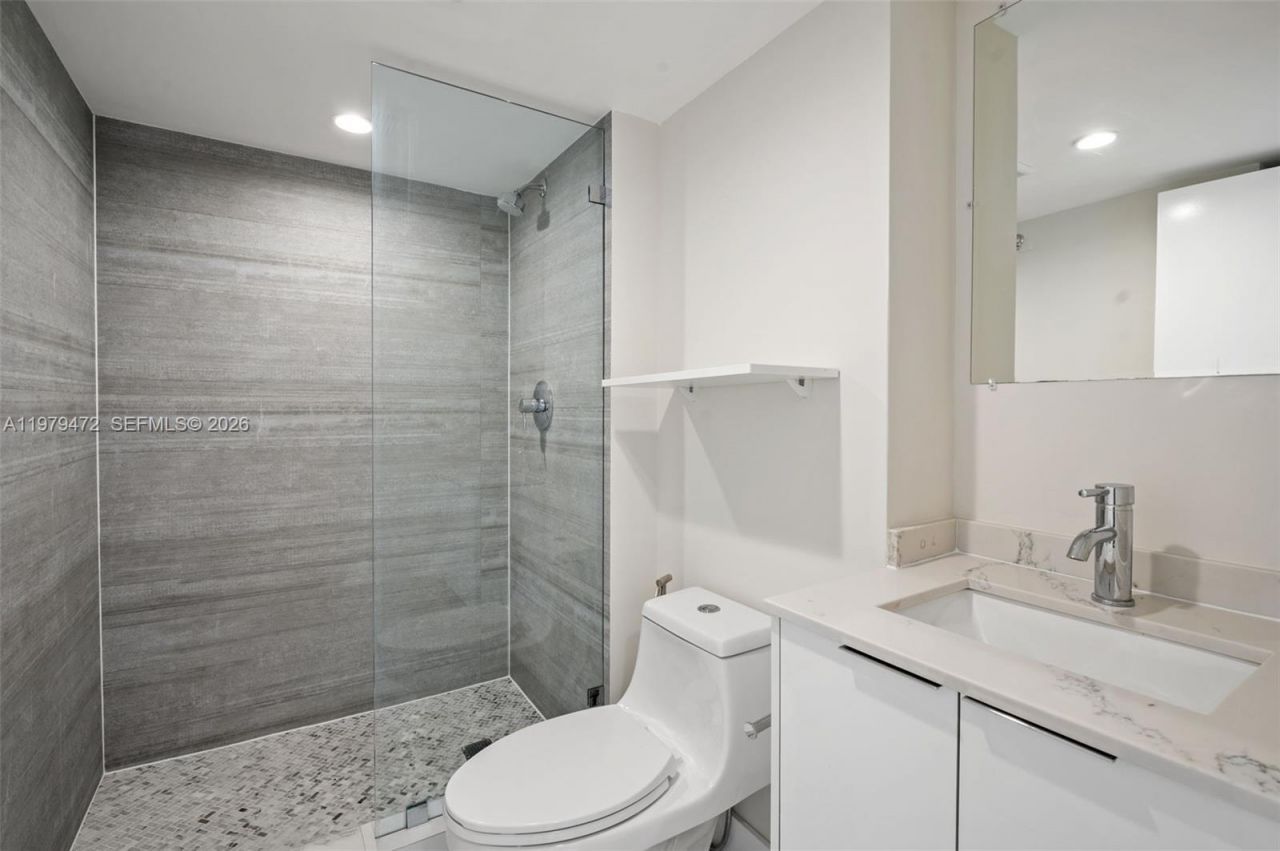 20505 E Country Club Dr, Unit 1231, Aventura, FL 33180 Photo