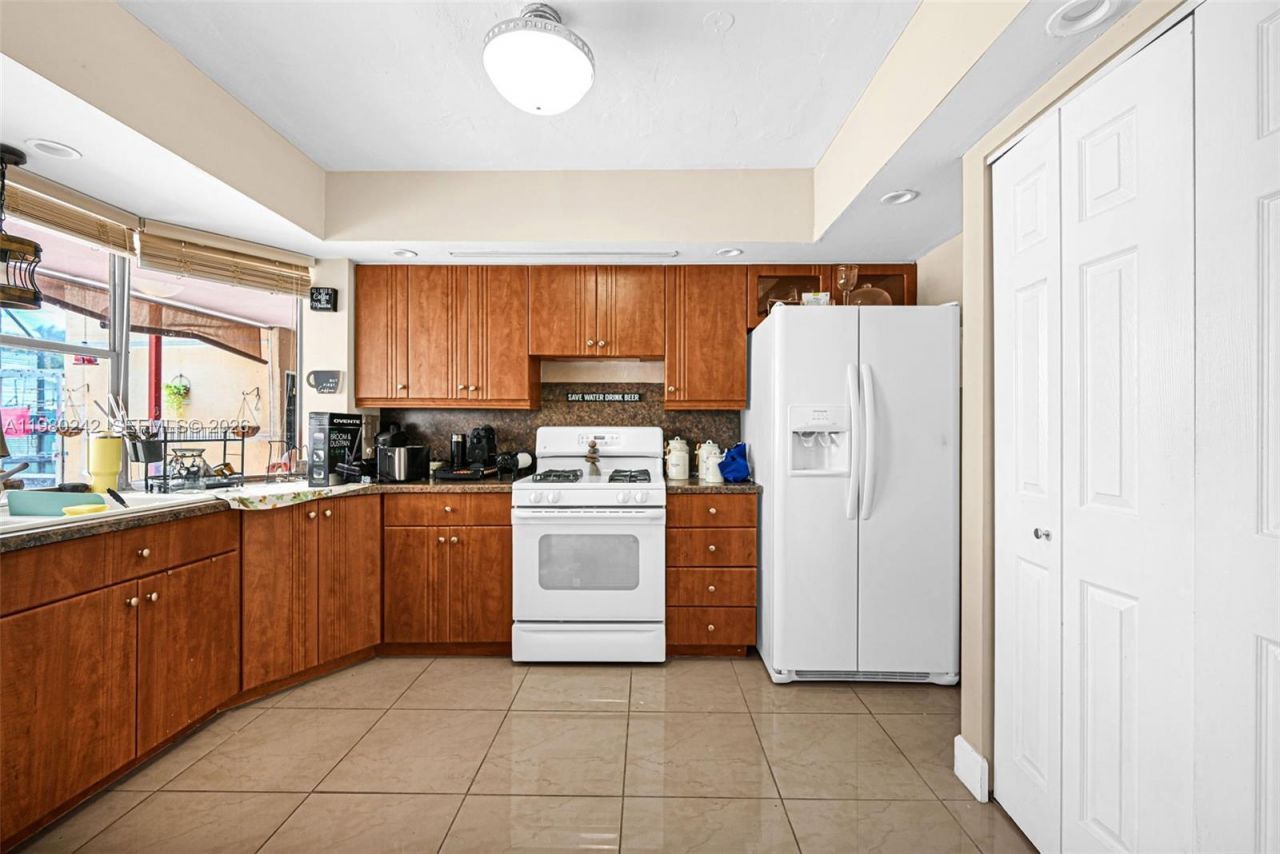 1811 Utopia Dr , Miramar, FL 33023 Photo