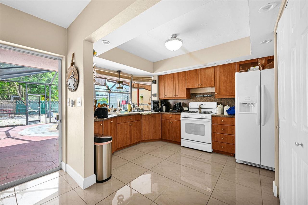 1811 Utopia Dr , Miramar, FL 33023 Photo