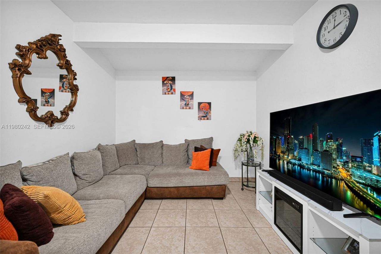 1811 Utopia Dr , Miramar, FL 33023 Photo