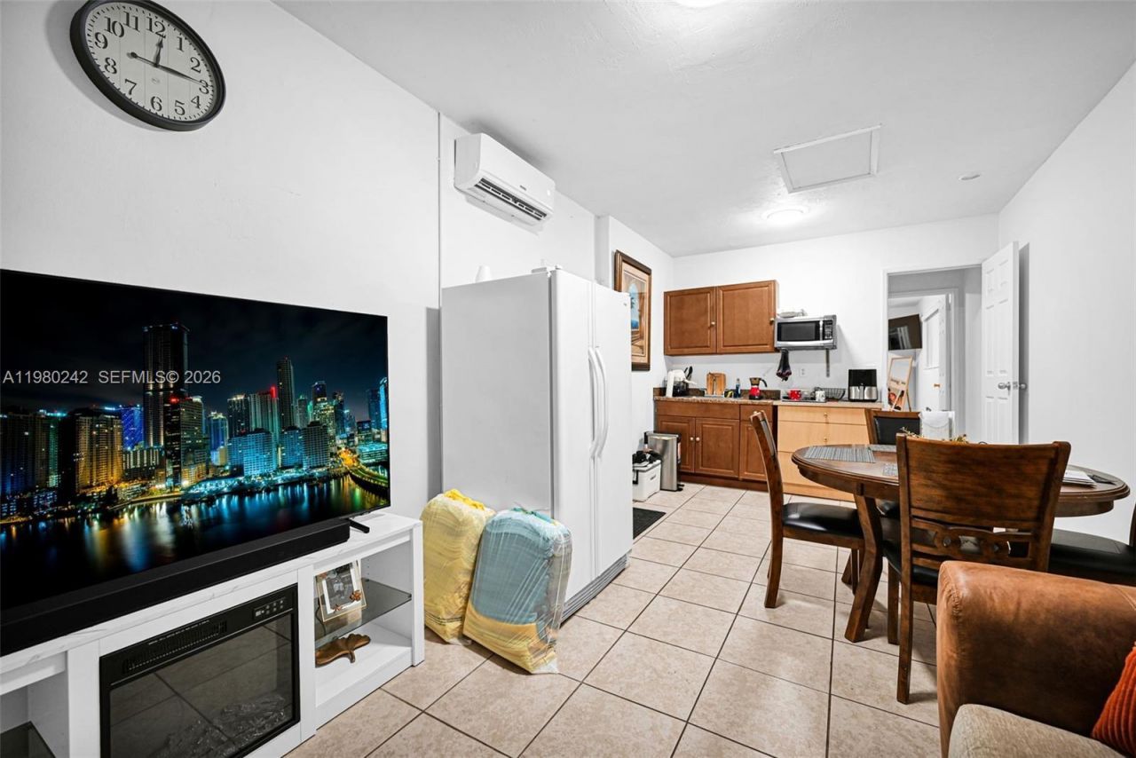 1811 Utopia Dr , Miramar, FL 33023 Photo