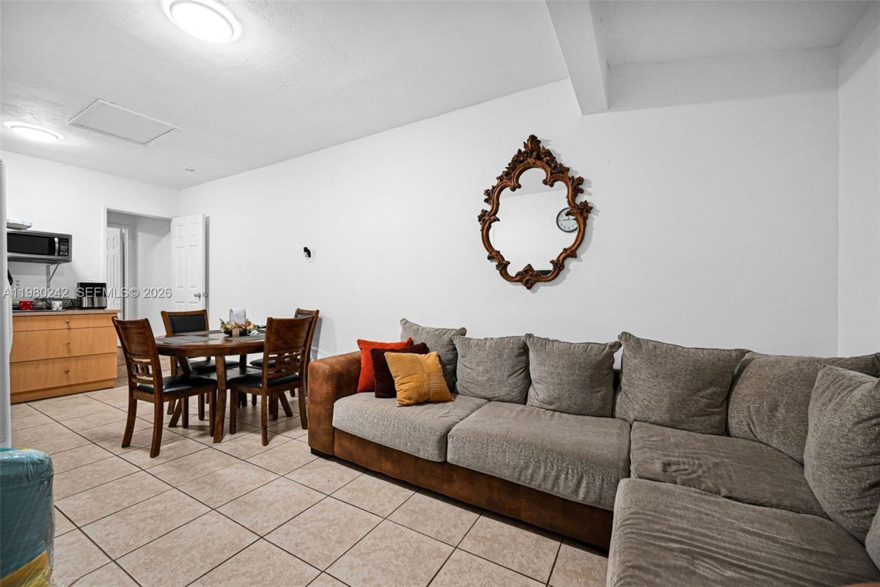 1811 Utopia Dr , Miramar, FL 33023 Photo