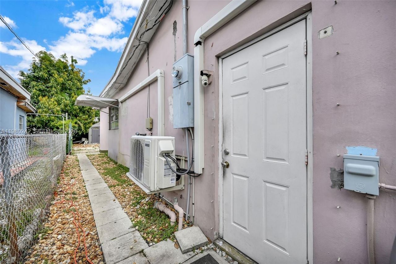 1811 Utopia Dr , Miramar, FL 33023 Photo