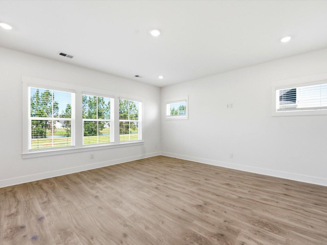 408 Radiant Blue Way Photo 15