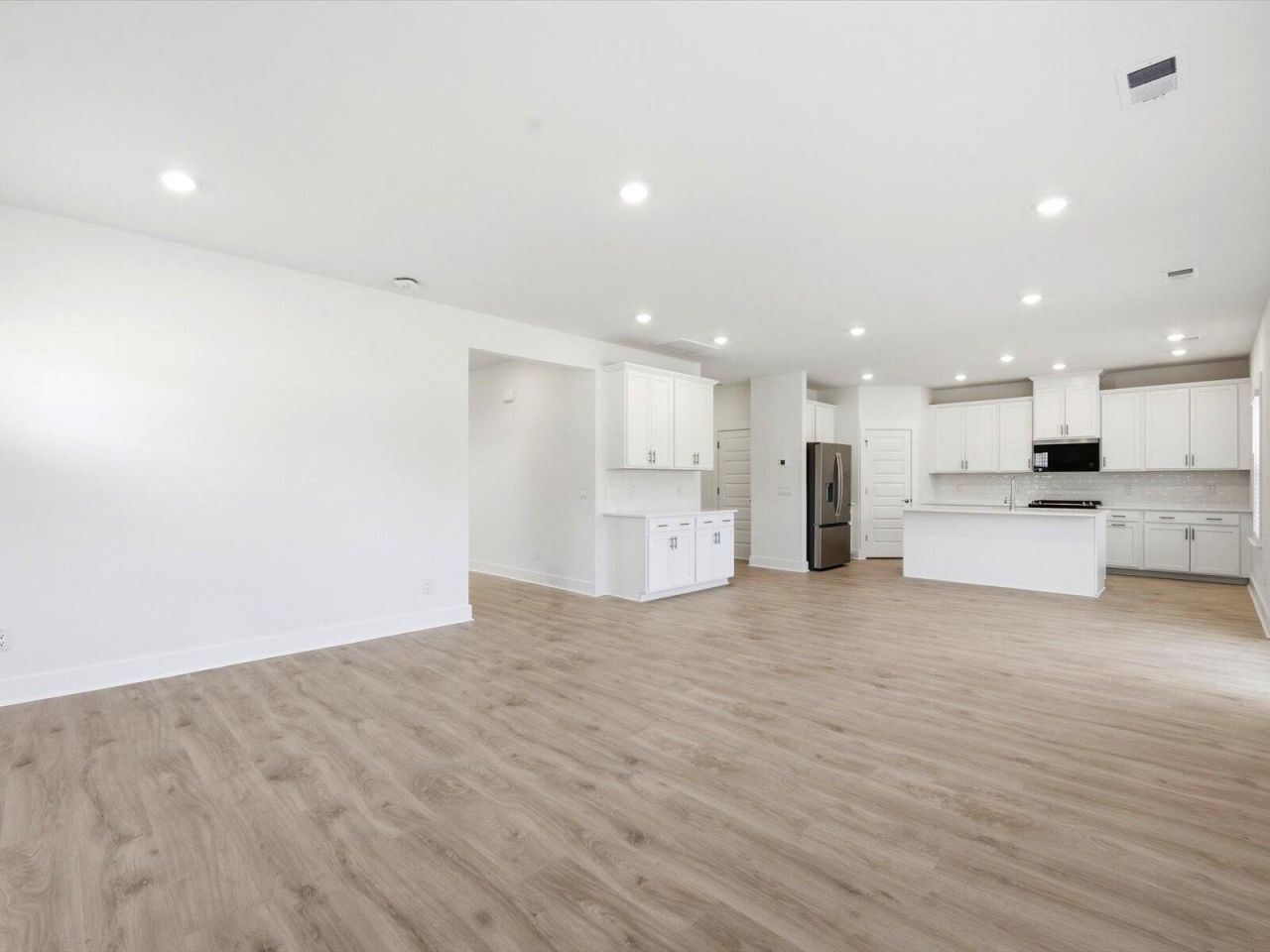 408 Radiant Blue Way Photo 16