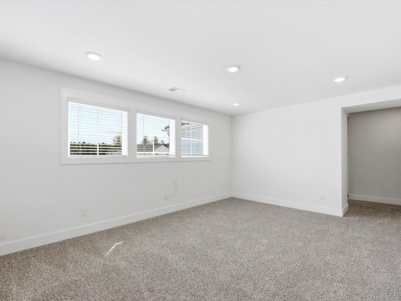 408 Radiant Blue Way Photo 22