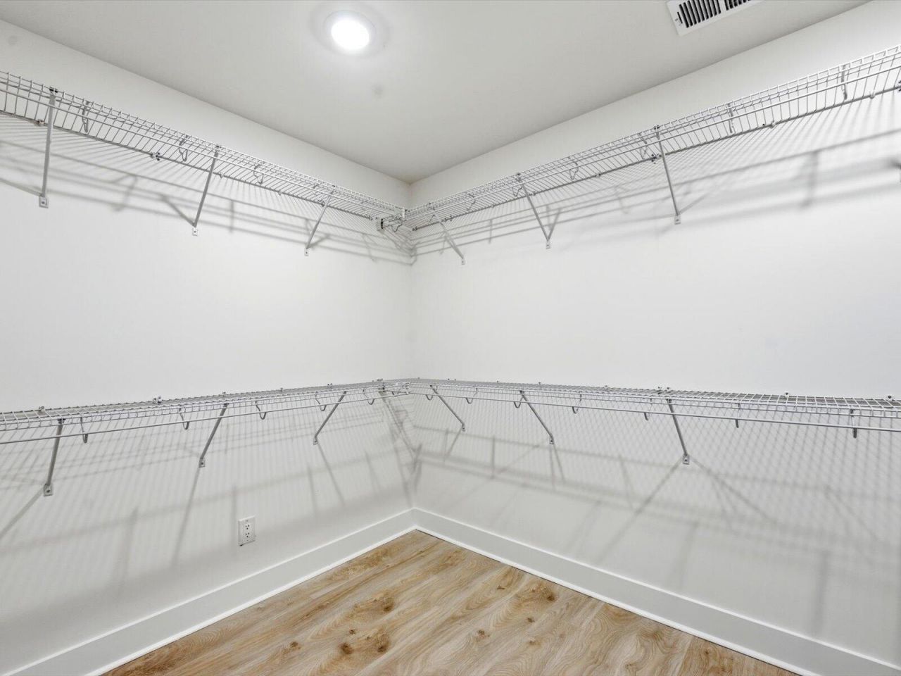 408 Radiant Blue Way Photo 26