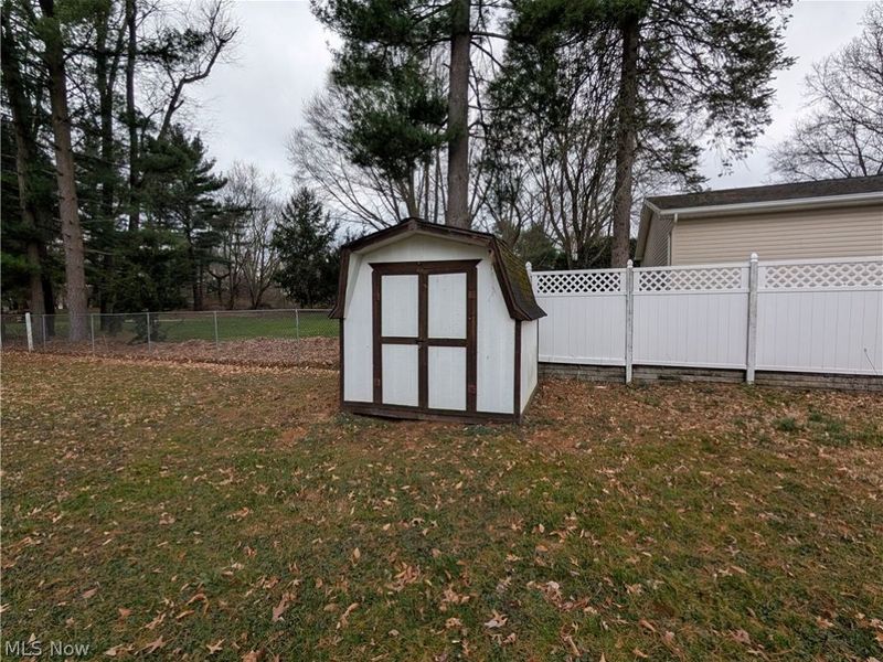 1294 Cherry Lane , Uniontown, OH 44685 Photo 16