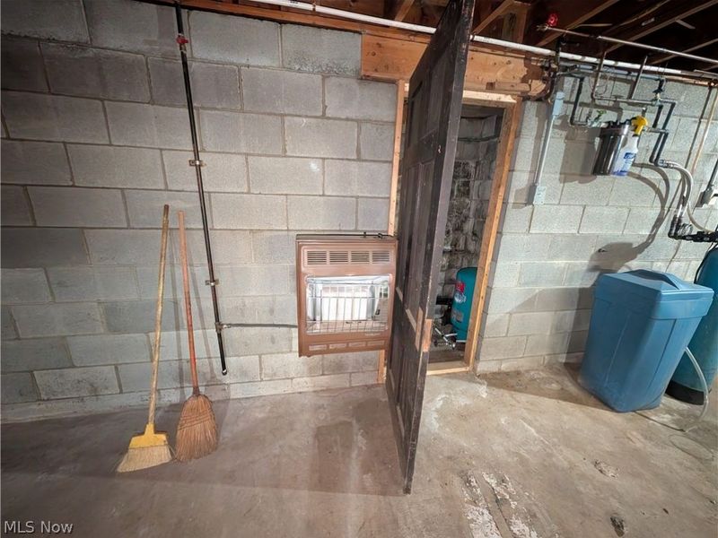 1294 Cherry Lane, Uniontown, OH 44685 Photo 34