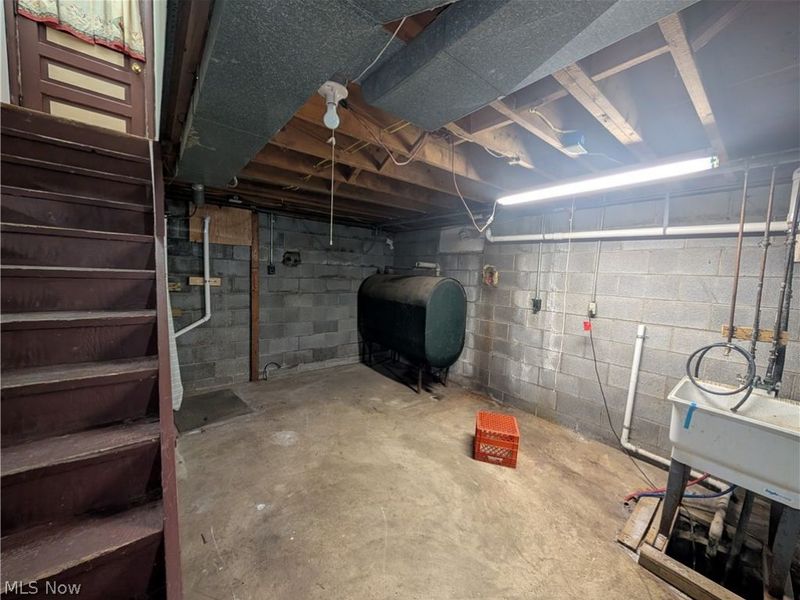 1294 Cherry Lane, Uniontown, OH 44685 Photo 40