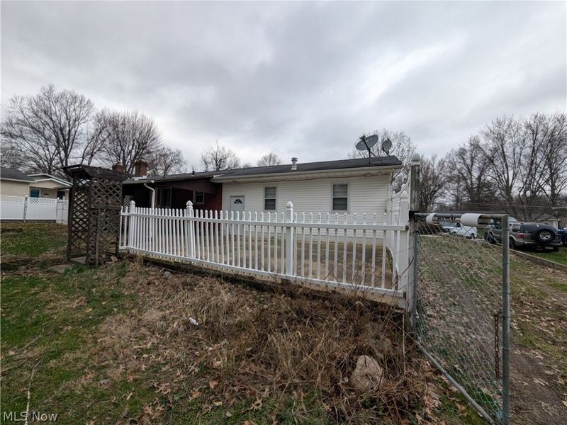 1294 Cherry Lane, Uniontown, OH 44685 Photo 7