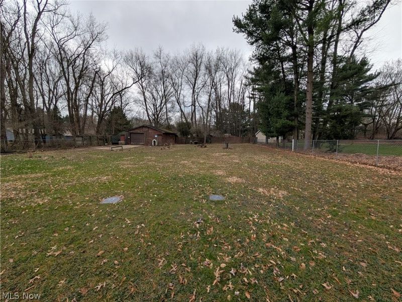 1294 Cherry Lane, Uniontown, OH 44685 Photo 9