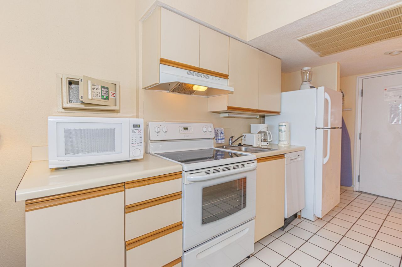 1304 N Ocean Blvd.  Photo 14