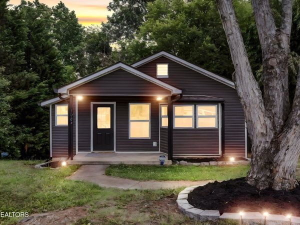 1904 Smokemont Drive, Maryville, TN 37801