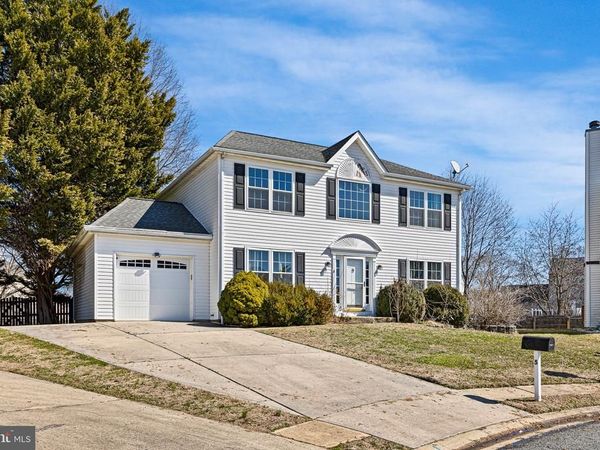 5 LYON COURT, NEWARK, DE 19702