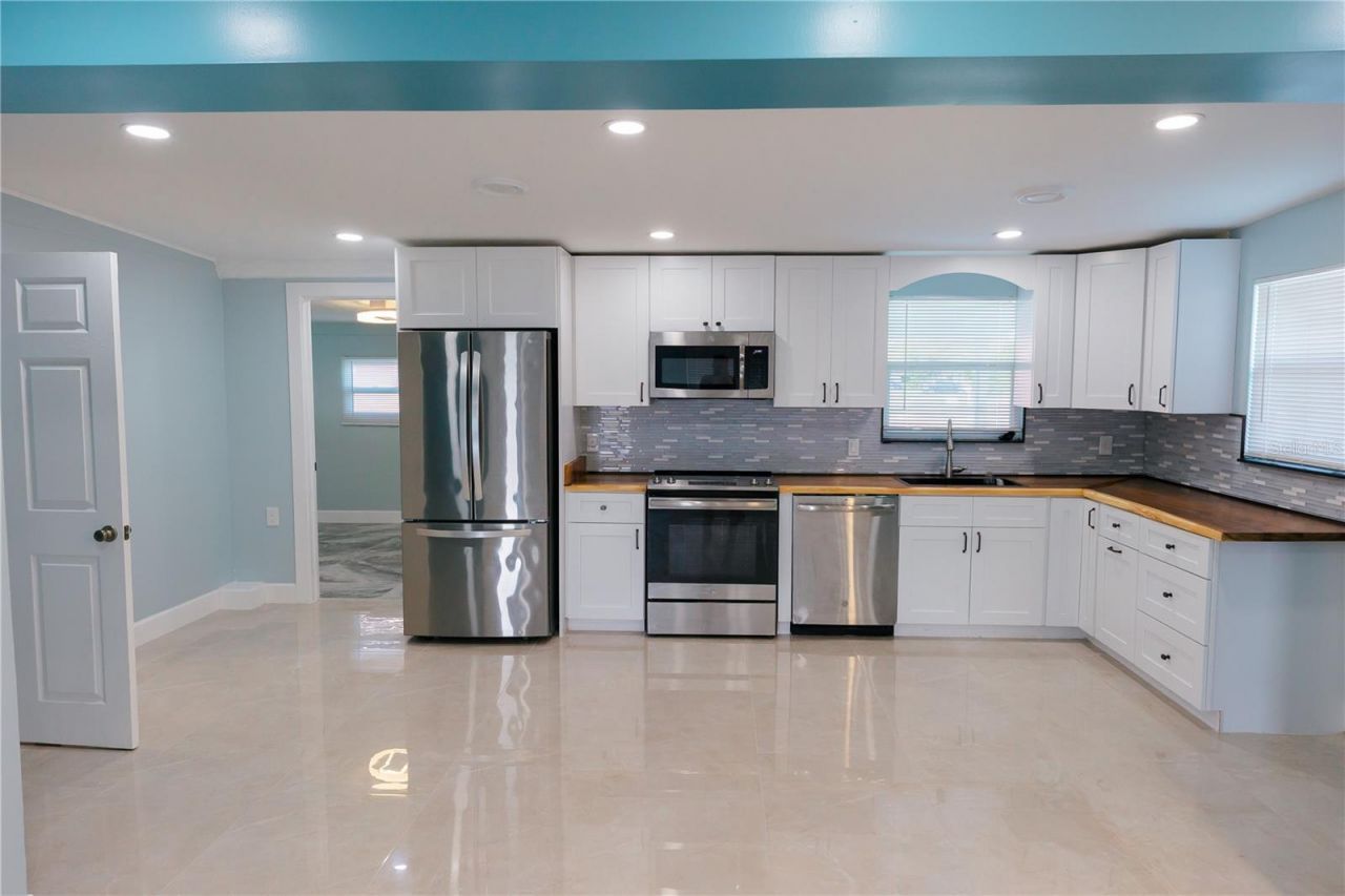 300 53rd Street W, Bradenton, FL 34209 Photo