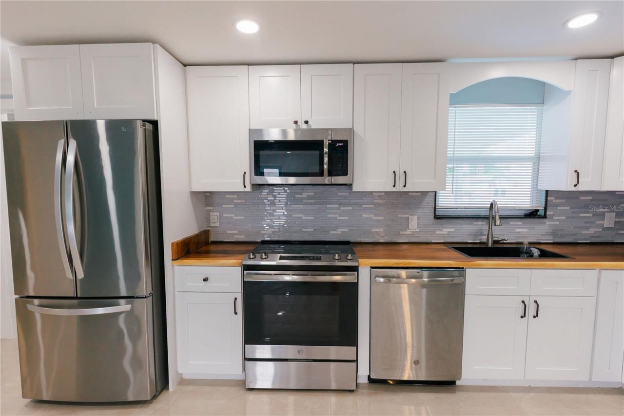 300 53rd Street W, Bradenton, FL 34209 Photo