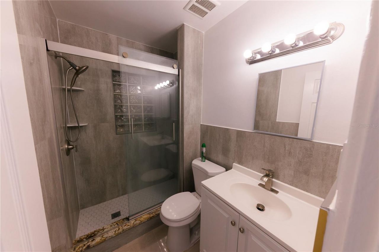 300 53rd Street W, Bradenton, FL 34209 Photo