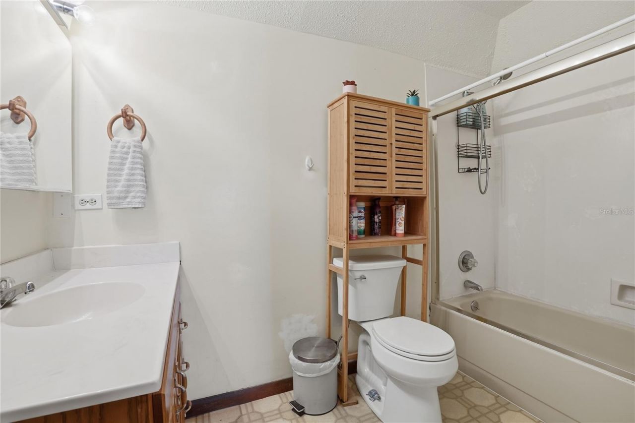 3131 Juniper Drive , Edgewater, FL 32141 Photo