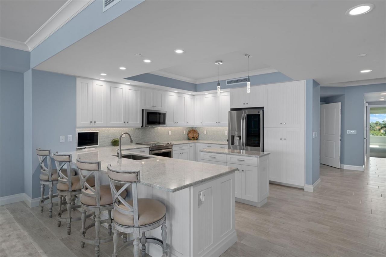 650 Collany Road, Unit 405, Tierra Verde, FL 33715 Photo