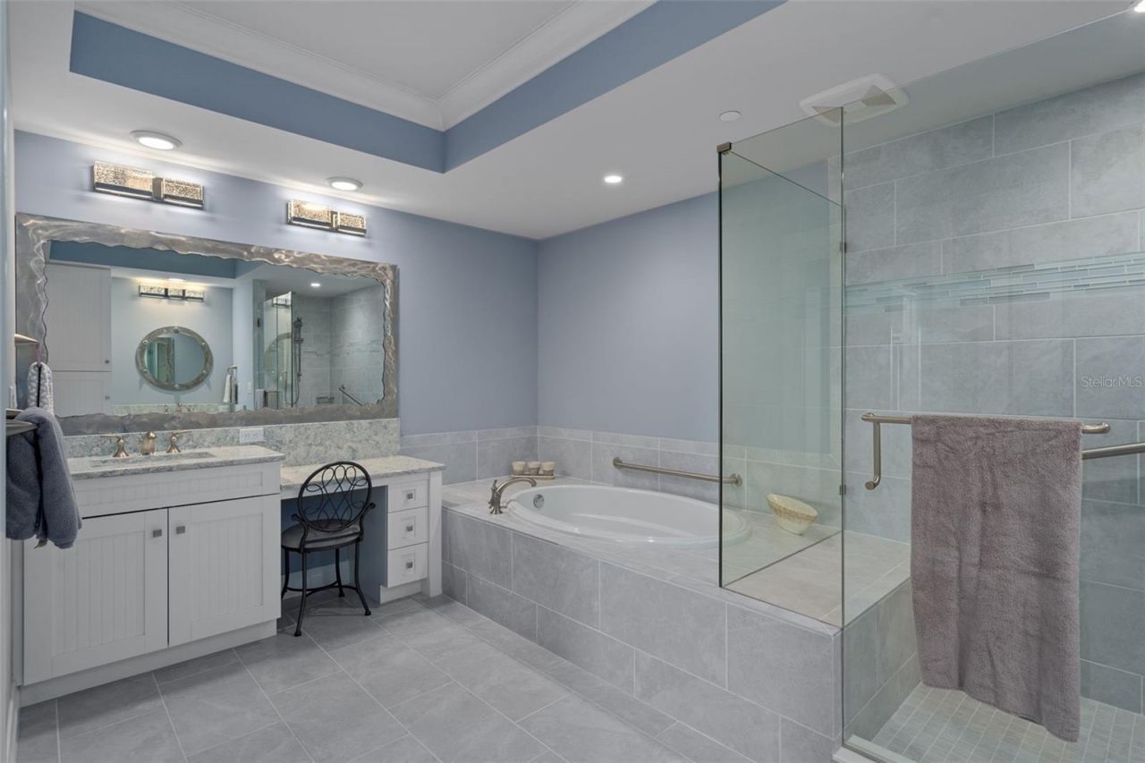 650 Collany Road, Unit 405, Tierra Verde, FL 33715 Photo