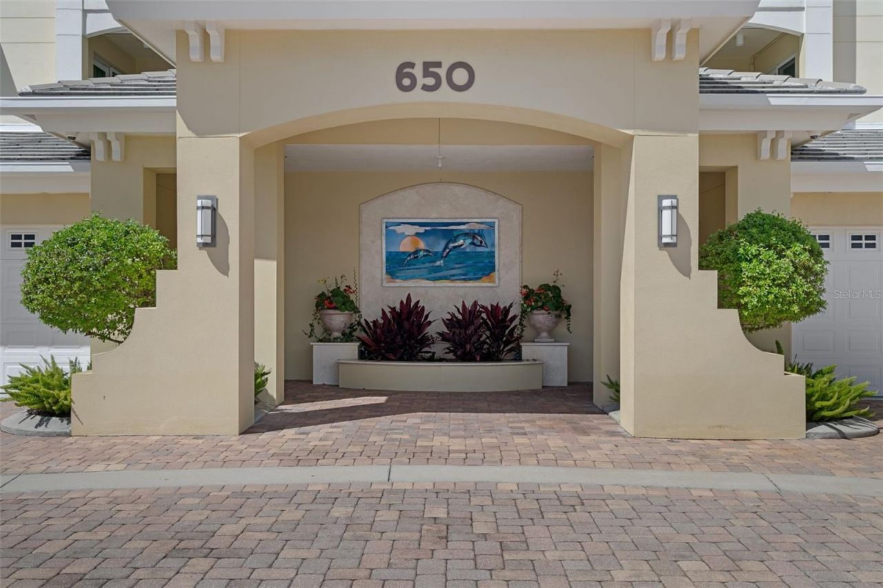 650 Collany Road, Unit 405, Tierra Verde, FL 33715 Photo