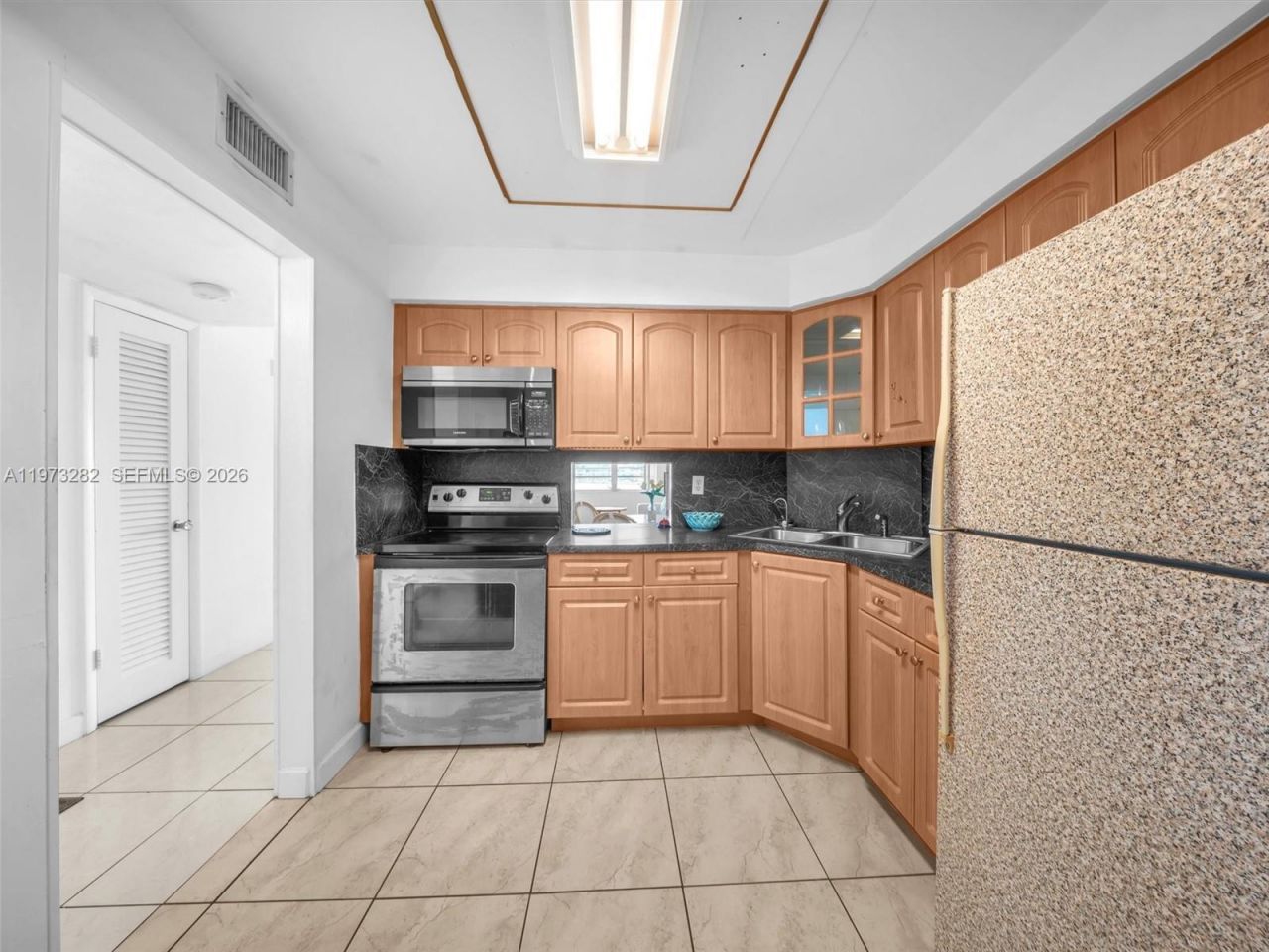 1530 NE 191st St , Unit 306, Miami, FL 33179 Photo