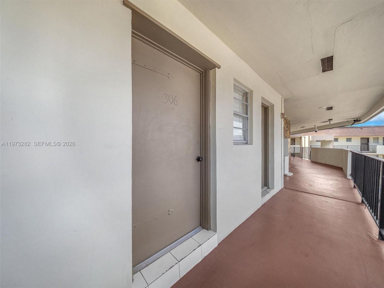 1530 NE 191st St , Unit 306, Miami, FL 33179 Photo