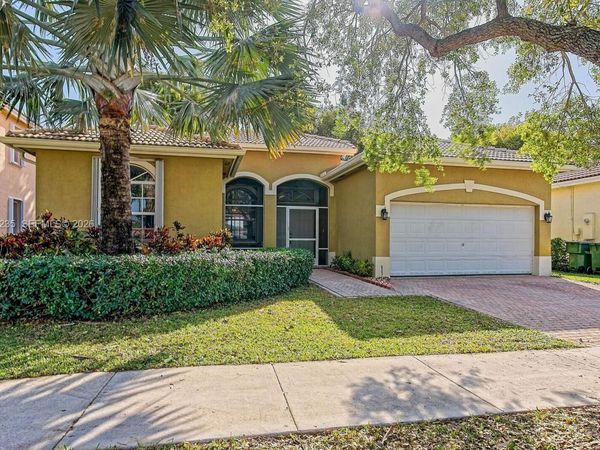 1921 SE 16 Ave , Homestead, FL 33035