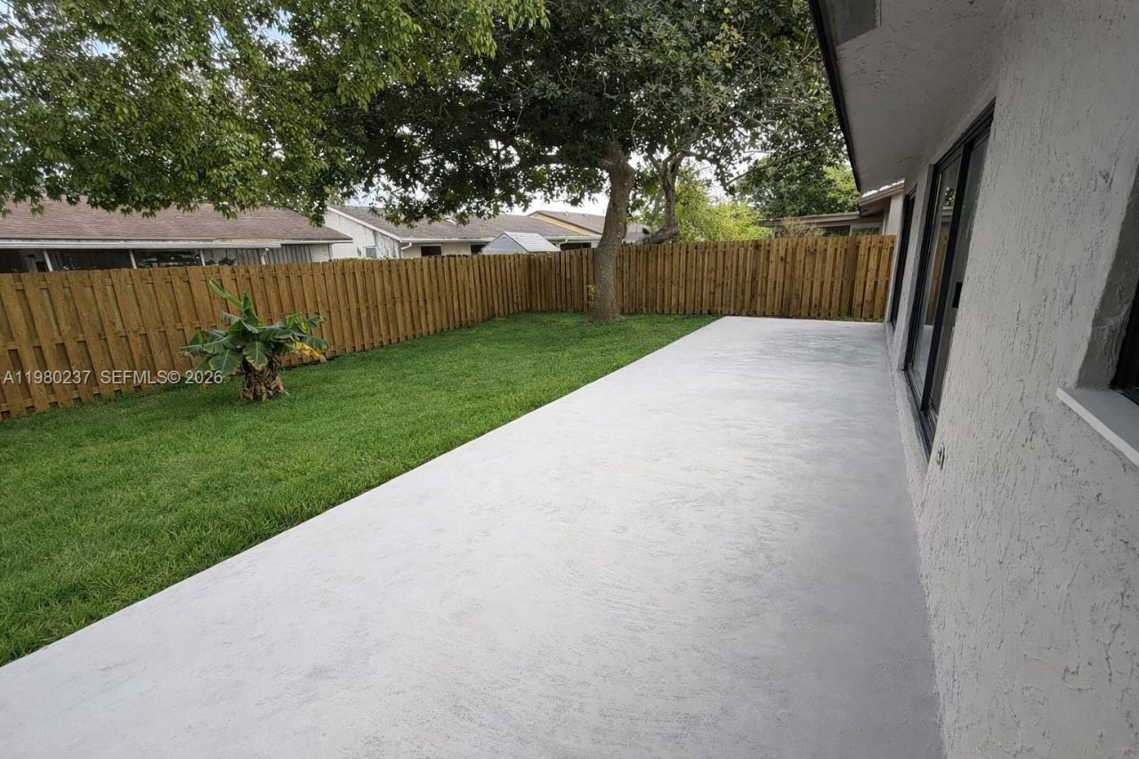 4020 NW 93rd Way , Sunrise, FL 33351 Photo