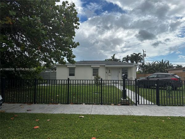 7540 SW 37th St , Miami, FL 33155