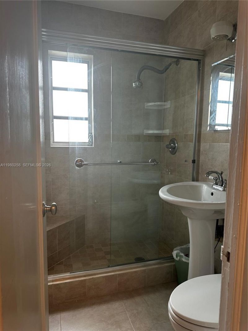 7540 SW 37th St , Miami, FL 33155 Photo