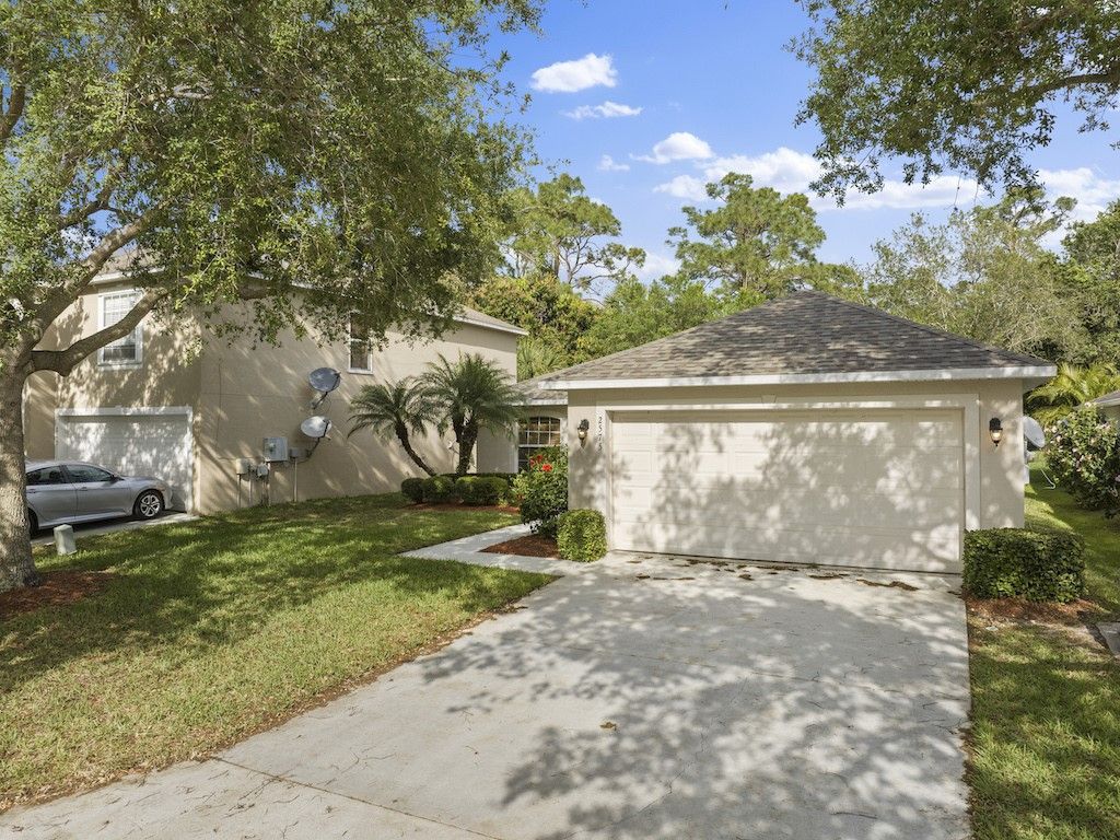 2575 12th Square Sw, Vero Beach, FL 32968 Photo
