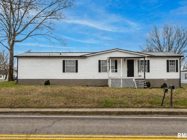 101 E Knauer Street, Ava, IL 62907