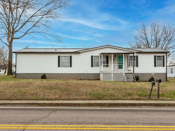 101 E Knauer Street, Ava, IL 62907