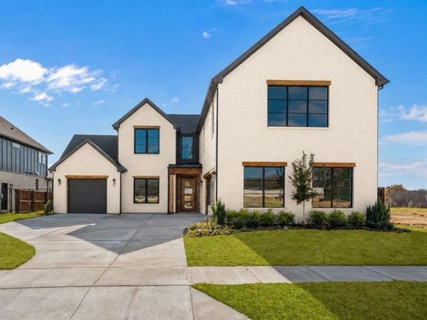 8424 Witt Street, North Richland Hills, TX 76182