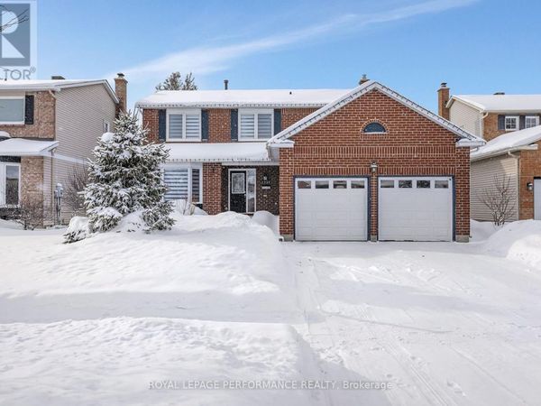 1310 Prestone Drive North, Ottawa, ON K1E2Z6