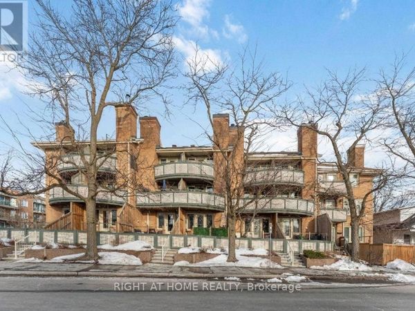 2 Columbus Avenue , Unit 6, Ottawa, ON K1K1R3