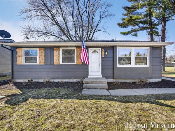 519 Faircrest Avenue NW, Grand Rapids, MI 49534