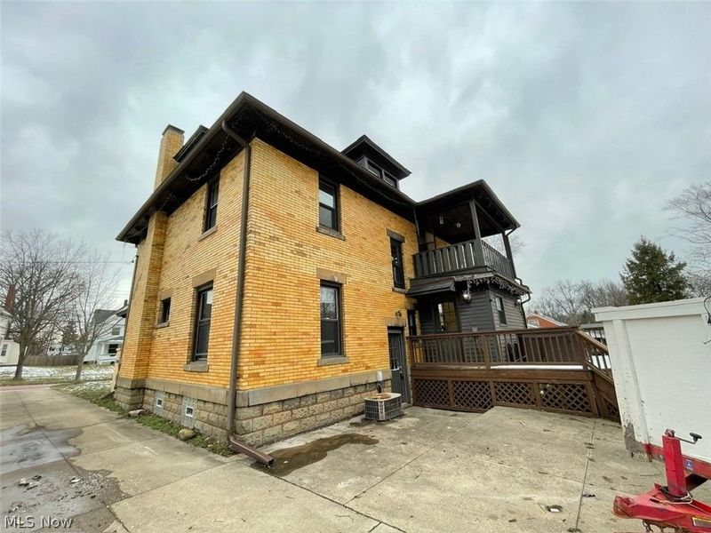 340 N Prospect Street , Ravenna, OH 44266 Photo 4