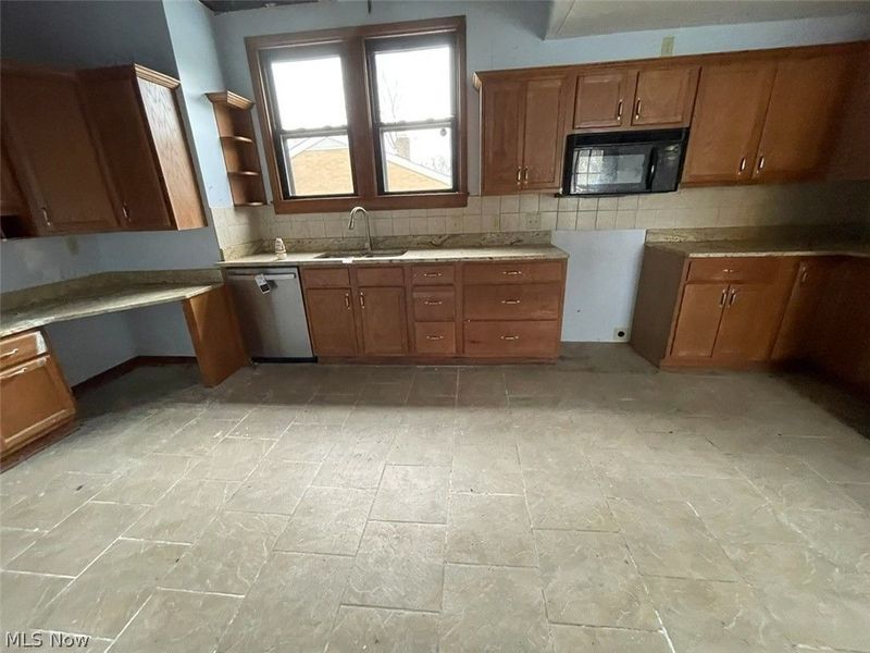 340 N Prospect Street , Ravenna, OH 44266 Photo 6