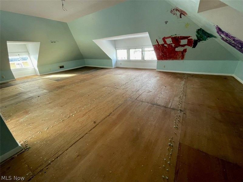 340 N Prospect Street , Ravenna, OH 44266 Photo 7