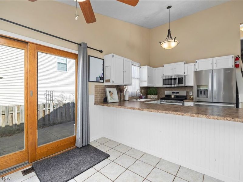 5943 Eastview Avenue , North Ridgeville, OH 44039 Photo 12