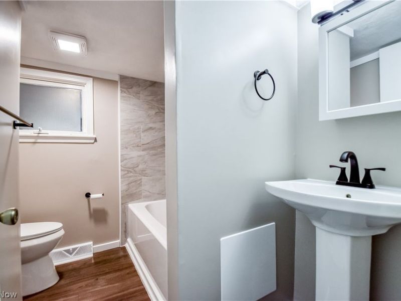 271 E 238 Street, Euclid, OH 44123 Photo 19