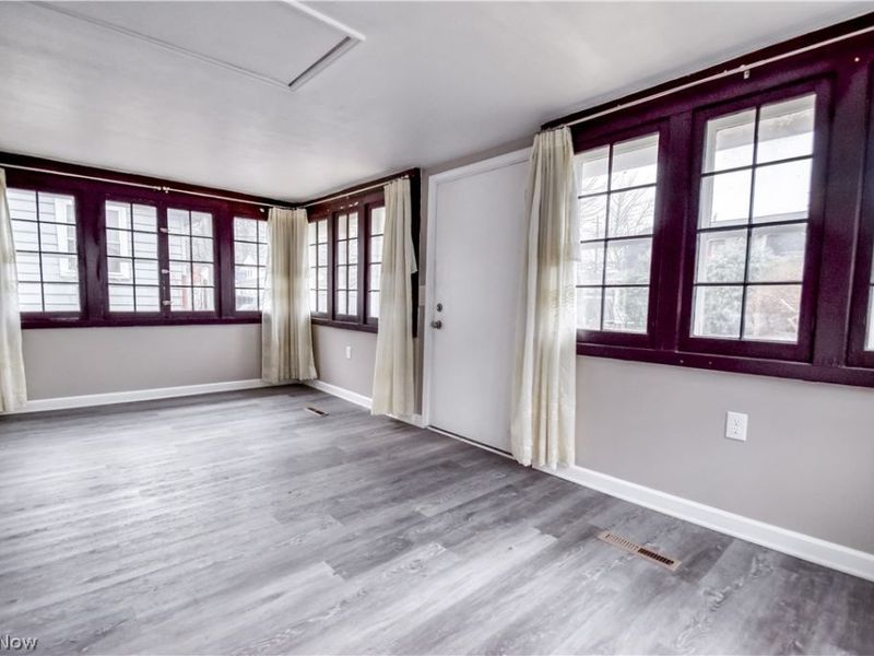 271 E 238 Street, Euclid, OH 44123 Photo 3